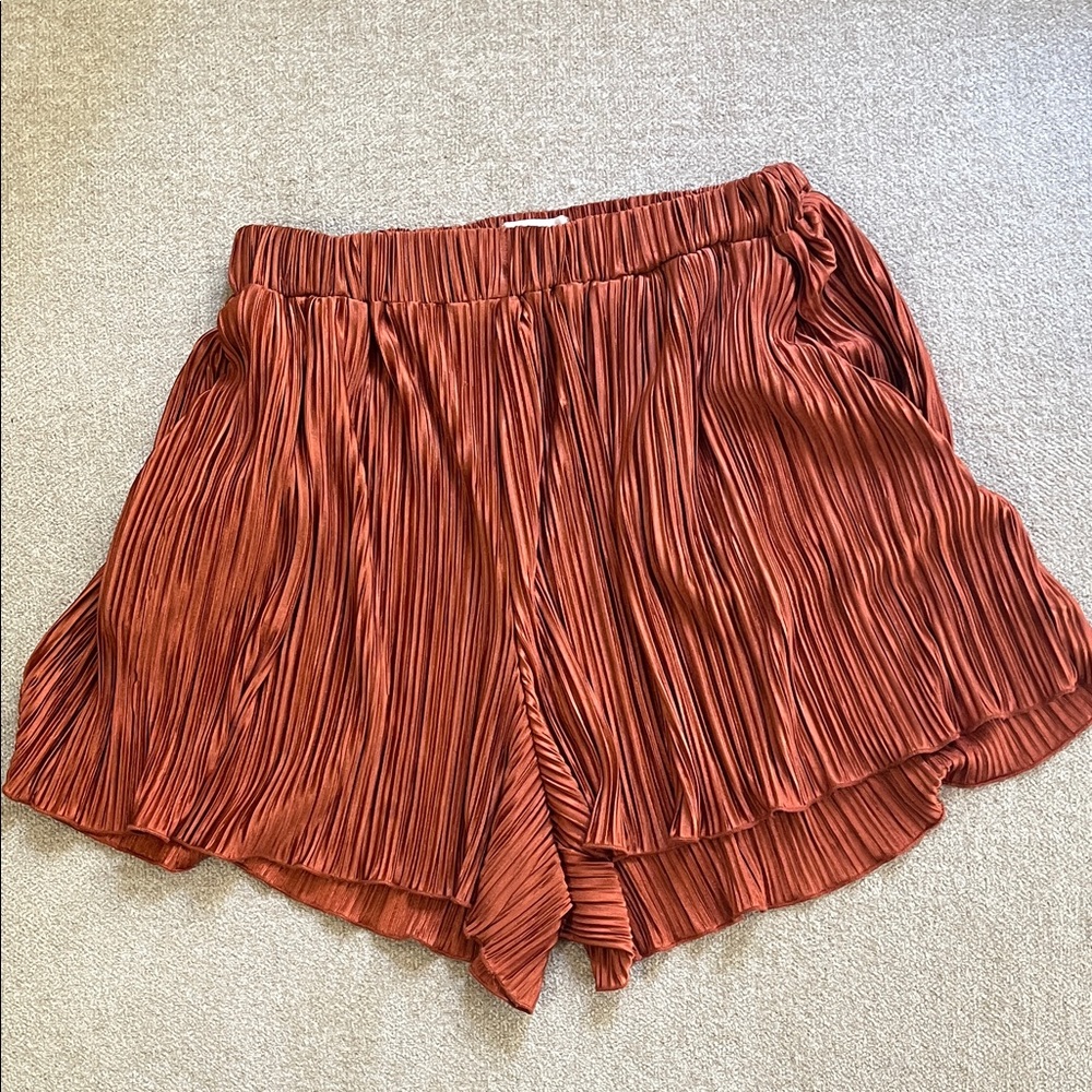 UO Plisse Pull-On Short